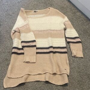 American Eagle Women’s Sweater